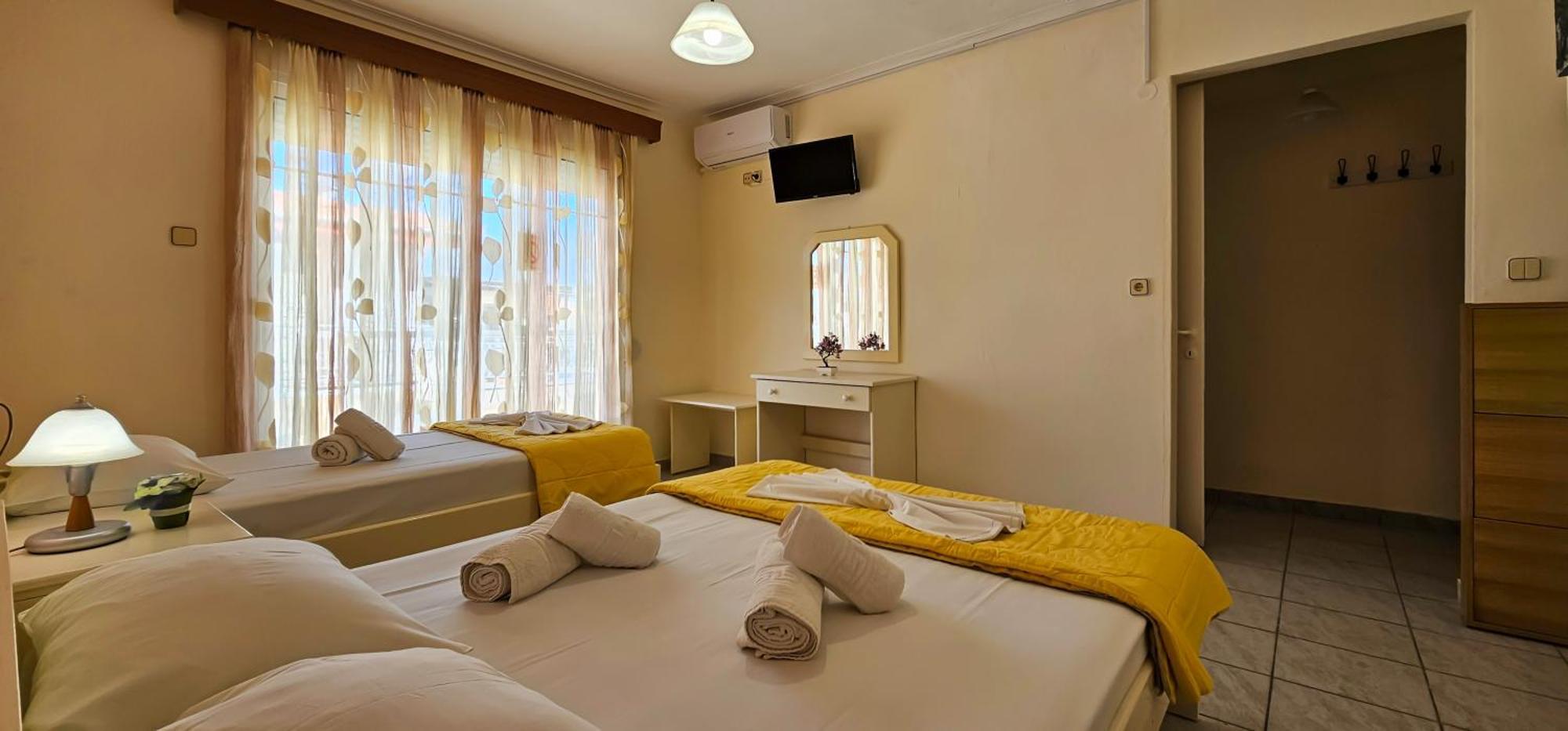 Hotel Chariclia Paralía Esterno foto